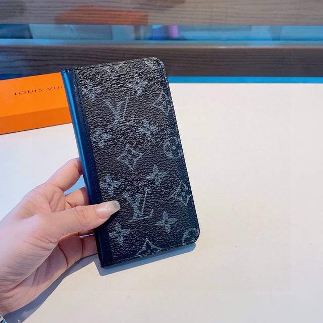 上新 Lv老花拼接原版皮套 卡套 官网同步经典老花手机套 配手机壳 型号：为了不出现报错型号，请打开本机查看手机设置显示的型号 Iphone16系列更新 Iph