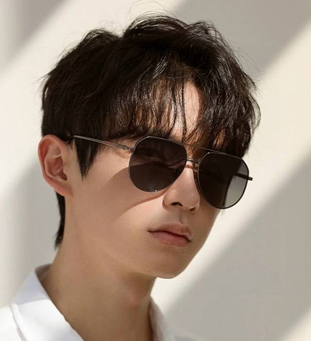 gucci 高品质男女款墨镜 进口宝丽来偏光镜片 蛤蟆镜 开车钓鱼都可 百搭显瘦墨镜韩版男士飞行员大框司机开车防紫外线太阳镜 型号：G6204