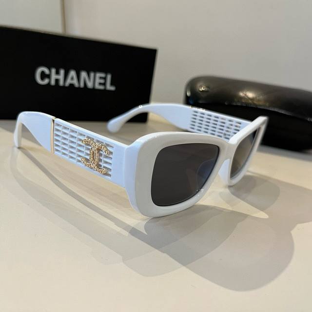 chanel香奈儿网红爆款太阳镜，遮阳修饰脸型神器
