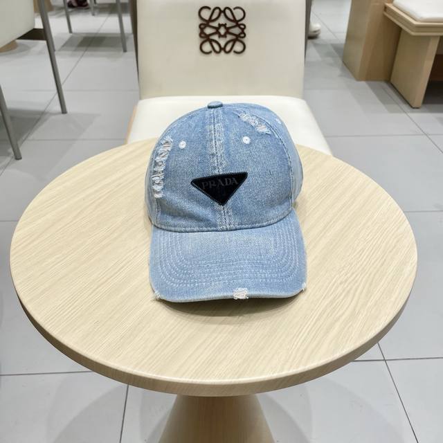 普拉达 春夏新款大牌刺绣棒球帽，新款出货，大牌款超好搭配，赶