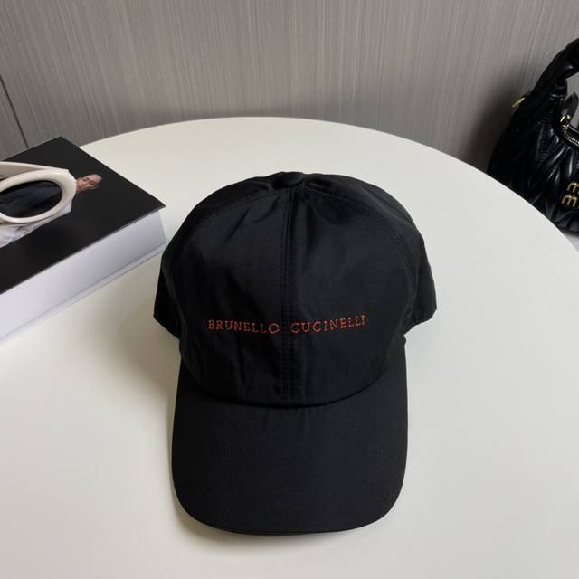 bruneiio Cucineiii经典款 高科技面料男士棒球帽，简约时尚，白搭单品，随便搭配都很好看，质量超赞