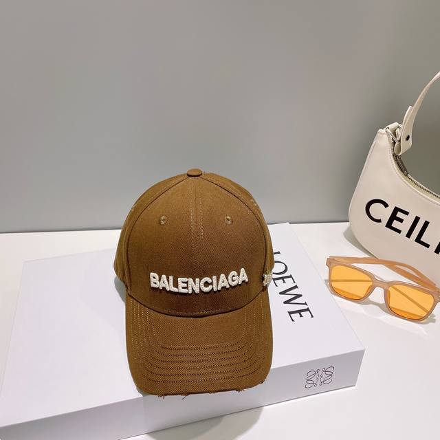 balencia*A 巴黎世家新款棒球帽 现货秒发 简约时尚超级无敌好看的帽子！情侣款！原单货比起其他帽子的优势，