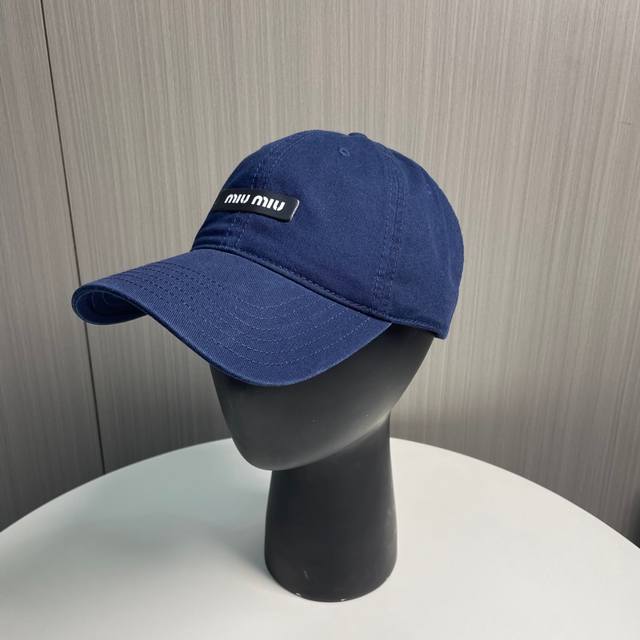 miumiu新款素色棒球帽 当下爆热的色系-街头感十足！ 潮流百搭，小红书种草，毒药 Get上你们的男朋友，一起Cool