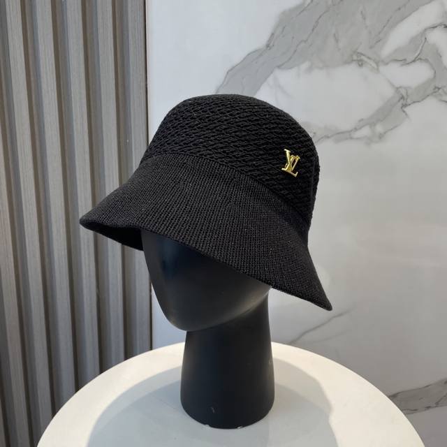 lv 路易威登新款针织盆帽，高密度制作，一顶超级有品位的草帽了~出街首选！帽型超美腻颜色妥妥，轻便携带！小仙女人手必备 头围57Cm