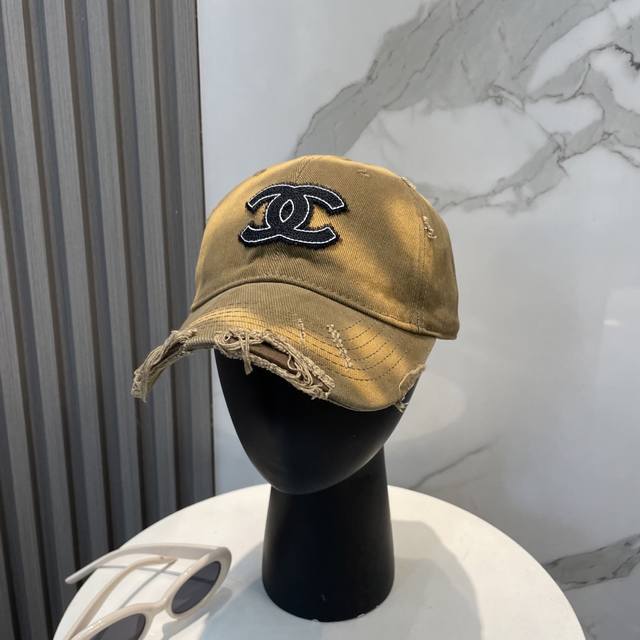 chanel香奈儿 新款简约Logo棒球帽，新款出货，大牌款超好搭配，赶紧入手！