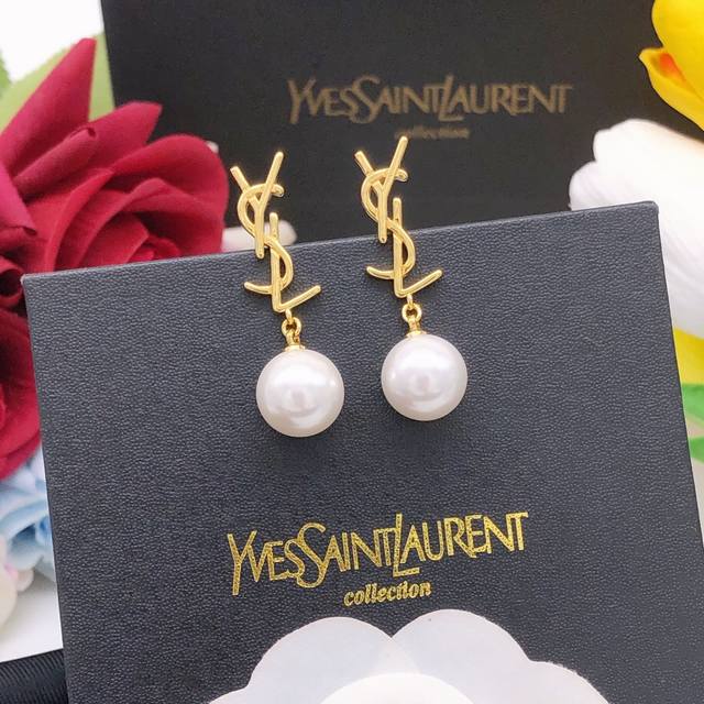 编号Yed0060 Ysl*最新款吊珍珠耳钉 一致Zp黄铜材质
