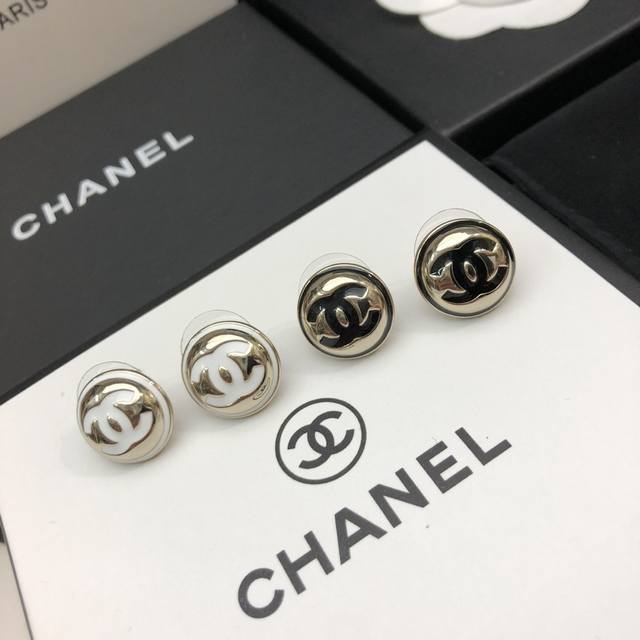 chanel 香奈儿耳环 原单品质C C滴油耳钉 首饰推荐高质量小香风耳环 简约百搭单品 低调极简风格 时髦洋气