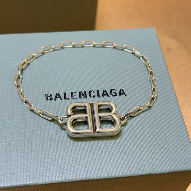 原单货新品 巴黎世家 Balenciaga手链专柜一致巴黎世家手链 男士火爆款出货 设计独特 前卫 男女必备！码数18。20。22。厘米