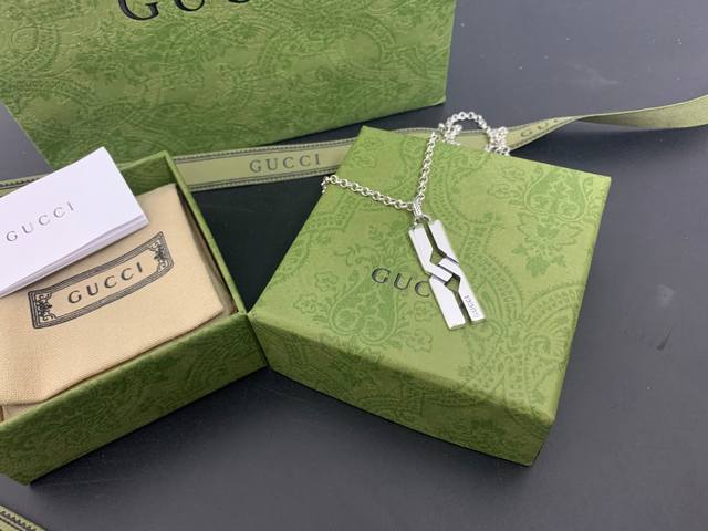 到货！Gucci 古驰 条形互扣式珍珠链项链 现货 长度：50+5Cm 编号：D0832043