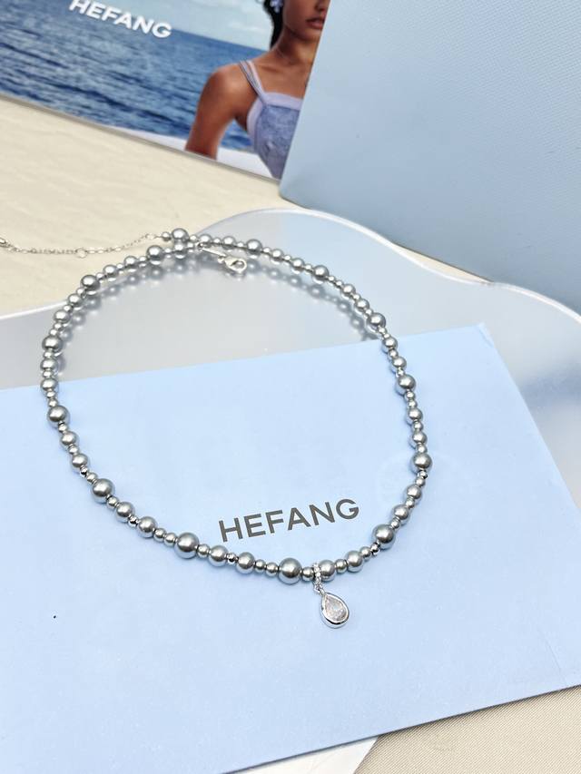新品Hefang何方气泡水滴项链。