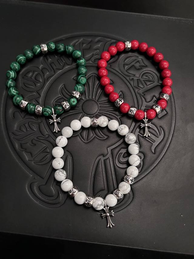 批 新款 专柜品质 Chrome Hearts克罗心 经典复古多元素松石手串手链 ，快手 Ins 小红书热门，凹凸造型不同的花纹设计风格呈现出与众不同 十字架童