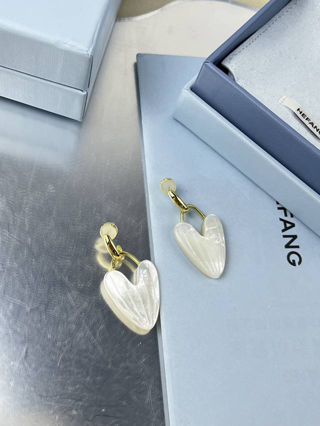 新品Hefang何方贝母甜心玛德琳耳环