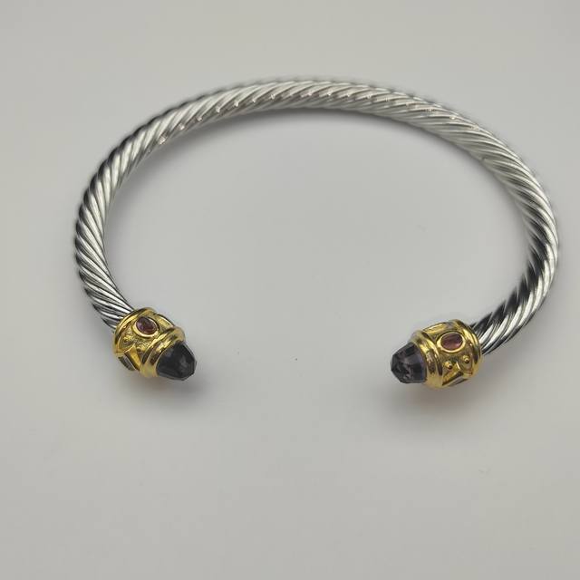 david Yurman 5Mm金头菱角紫钻手镯。建议适合佩戴的手围15-20Cm 编号Dysz-181