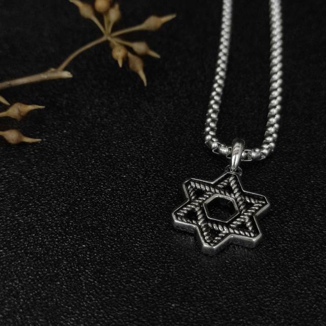 david Yurman 大卫之星项链。链条粗3Mm，长度50+5Cm或长度60+5Cm延迟链 编号Dyxl-038