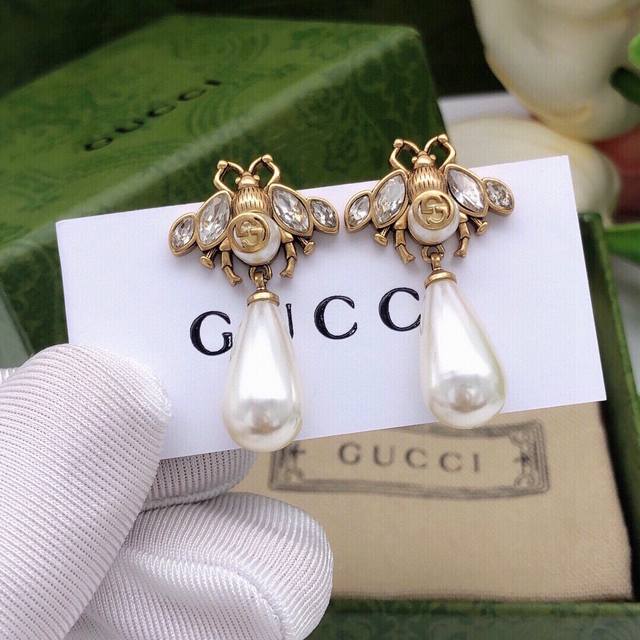 编号Ged0051 Gicci古驰 新款蜜蜂耳钉