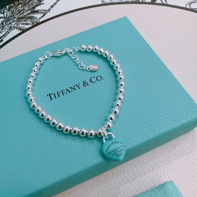 蒂芙尼 Tiffny&Co. 专柜精工银版本手链 明星同款 复古做旧风 原版复刻 纯手工打造 ～正品开模潮流时尚必备 男女均可佩戴 情侣款同款 摇滚朋克银风格