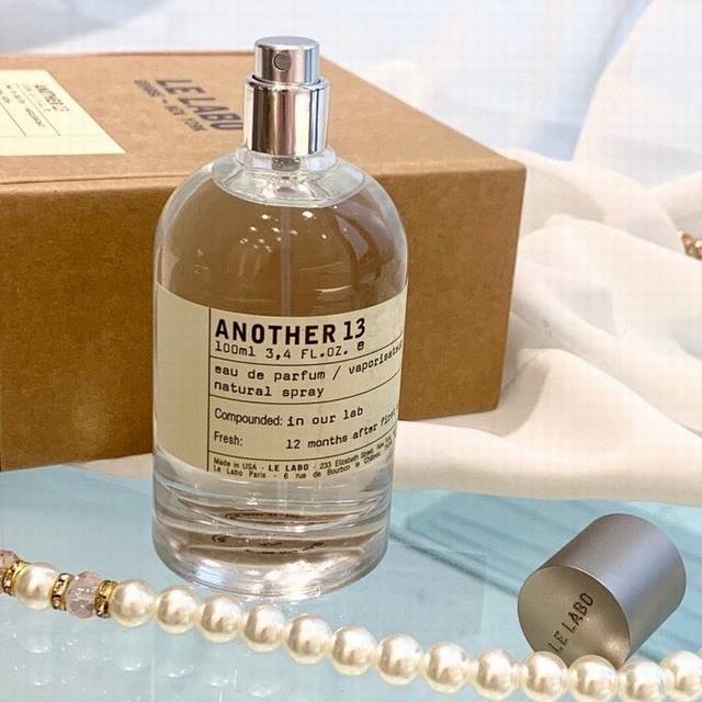 专柜品质 le Labo Another 13 高级且独特的伪体香 我觉得最好的人生状态 是追求踮踮脚才能够到的东西 像我们这么倔强的家伙 有想做的事 有喜欢的