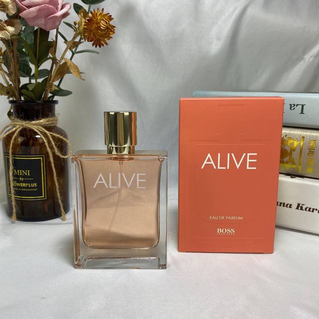 专柜品质 hugo Boss 雨果波士 Alive 木质调女士浓香水100Ml 香调 木质馥奇香调 前调 苹果黑加仑李子肉桂香草 中调 茉莉百里香 后调 雪松檀