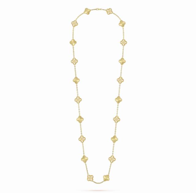V金镀咪金 Vca高级车花钻20花四叶草项链 Cleef&Arpels 四叶草 此系列设计灵动 线条流畅 易于佩戴 展现无限搭配的可能 为每一位女性的生活带来丰