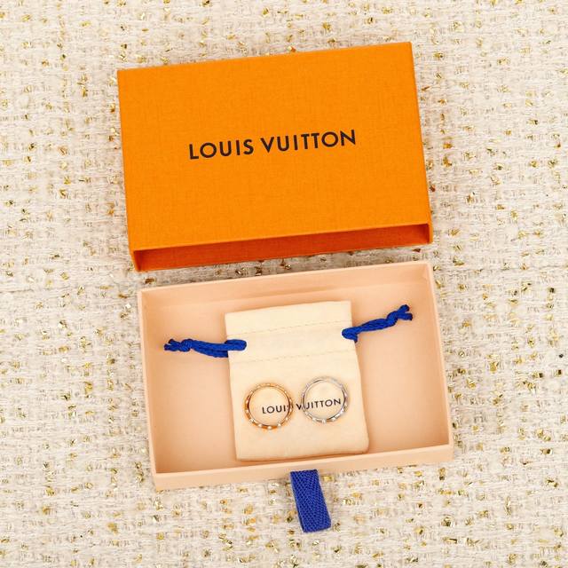 250062 我们出品 Le Damier De Louis Vuitton 戒指 可订做18K真金真钻版 只做对版真金货 量大咨询客Fu le Damier