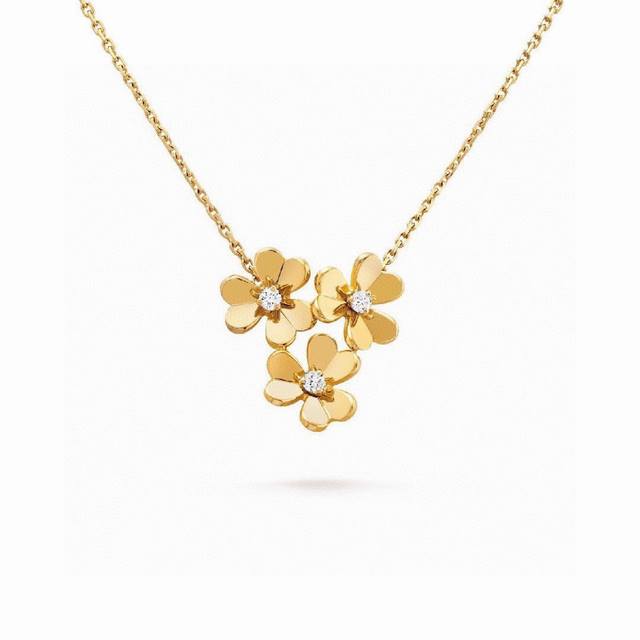 梵克雅宝Van Cleef & Arpels 三叶草 三花项链 高颜值超重工 电镀18K金工艺 专柜版本 一比一质量完美的金属光亮感 纯手工操作 费时费力 工艺