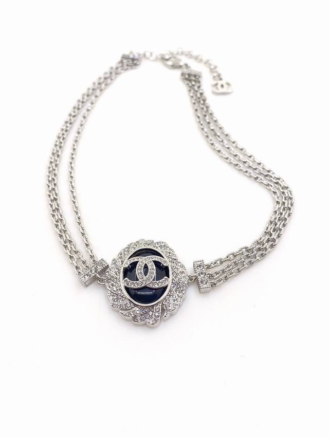 Chanel 最新款满钻椭圆黑3层项链 一致Z批黄铜材质