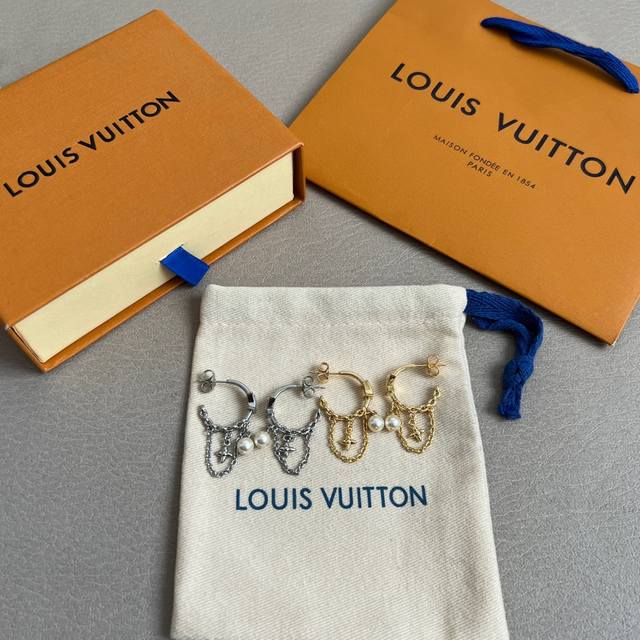 原单货 Lv 耳钉Louis Vuitton 路易威登 专柜一致材质 火爆款出货 设计独特 复古前卫