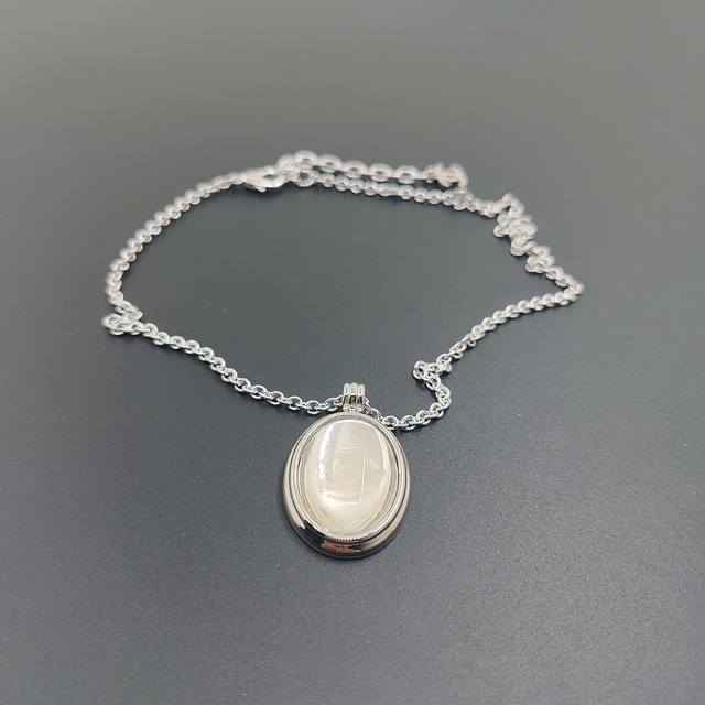 Chanel 最新款白金透明椭圆项链 一致Z批黄铜材质