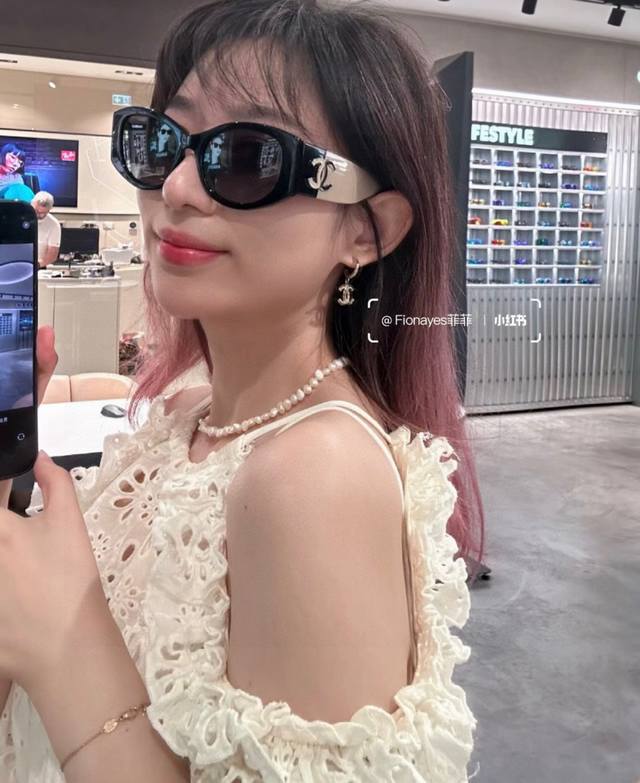 Chanel香奈儿 2025新款熊猫拼色镜腿椭圆时尚太阳眼镜墨镜Ch5524