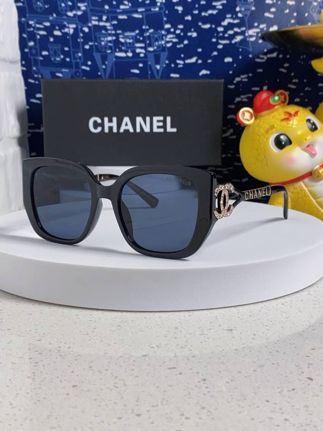 Chanel香奈儿 新款时尚太阳眼镜女士防紫外线墨镜复古个性网红大框显瘦眼镜