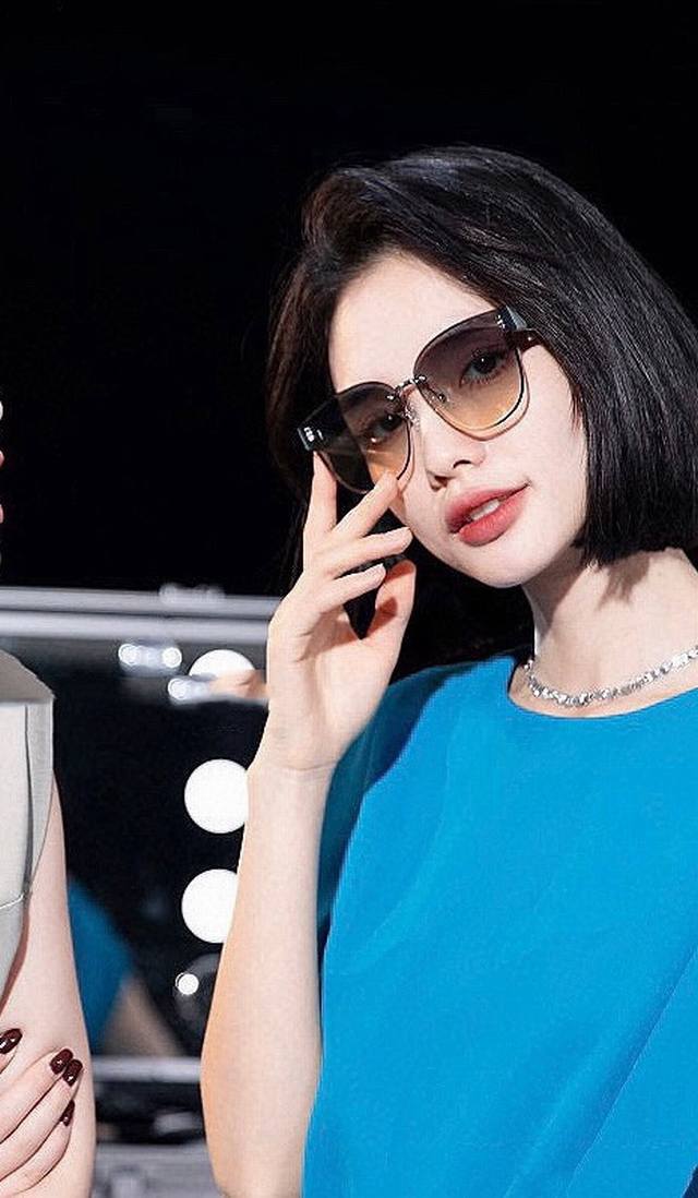 香奈儿 2025开春新款 潮流爆款 时尚方框尼龙太阳镜 高品质 佩戴舒适 网红潮款墨镜 女士高清尼龙太阳镜 高品质Tr镜框 型号 Ch2191