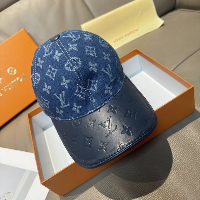 配盒子布袋 Lv 路易威登 新款原单棒球帽 牛皮压花 1:1开模订制 原版牛仔布料 做工细致完美 质量超赞 基础头围56 贴片可调节