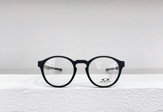 Oakle*Model:Ox8165Size:50口21-136