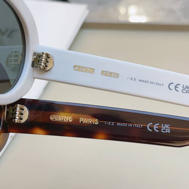 火热款凯旋门 Celin* 赛*琳 Cl40194 好看百搭 超级网红最爱款 ~毫不犹豫就下手了 Size:52口22-145