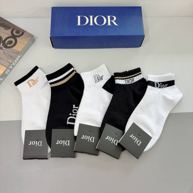 配包装 一盒5双 dior 迪奥 新款字母短筒袜子 网红专柜同步船袜 大牌出街 潮人必备超好搭