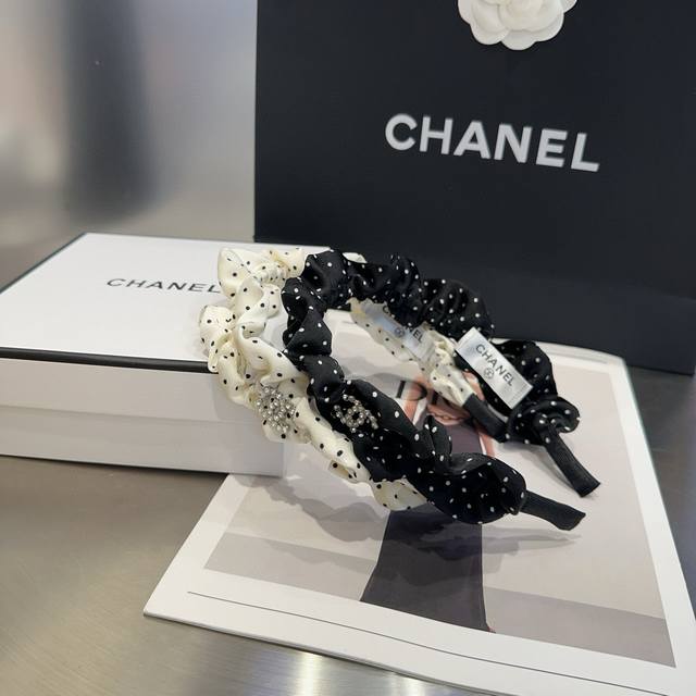 配包装盒 chanel 香奈儿 最新款小香波点发箍 超级好看 名媛范儿十足 小仙女必备