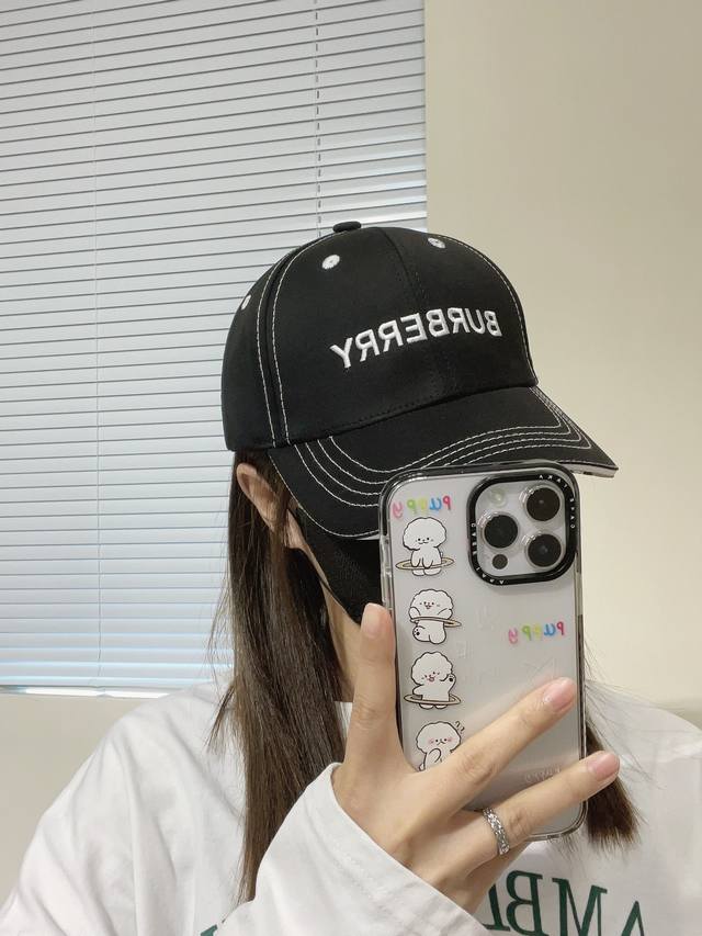 巴宝莉 专柜新款刺绣棒球帽 大牌同步 超好搭配 出货