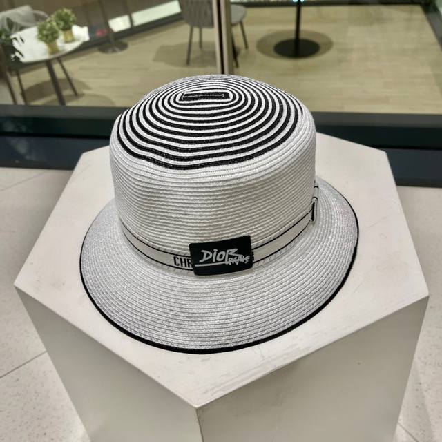 Dior迪奥 夏季新款草帽 太阳帽 细草制作 可折叠 头围57Cm