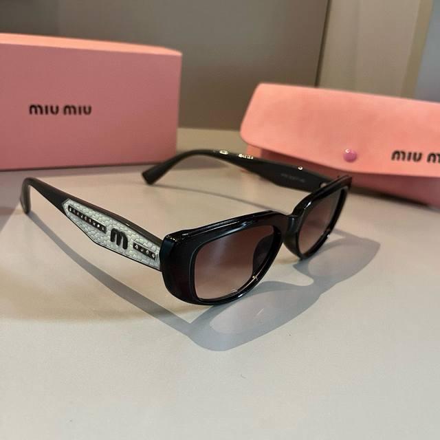 miumiu缪缪猫眼墨镜甜酷摩登女孩看过来 真的被拿捏了太爱了菱形脸高颧骨的集美