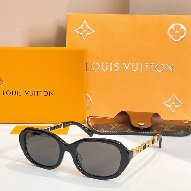 Louis Vuitto*Model Z2649W Size 53口20-145