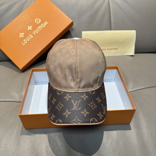 配盒子布袋 Lv 路易威登 新款原单棒球帽 老花拼接 1:1开模订制 原版印花绸缎面料+专柜老花皮 做工细致完美 质量超赞 基础头围56 贴片可调节