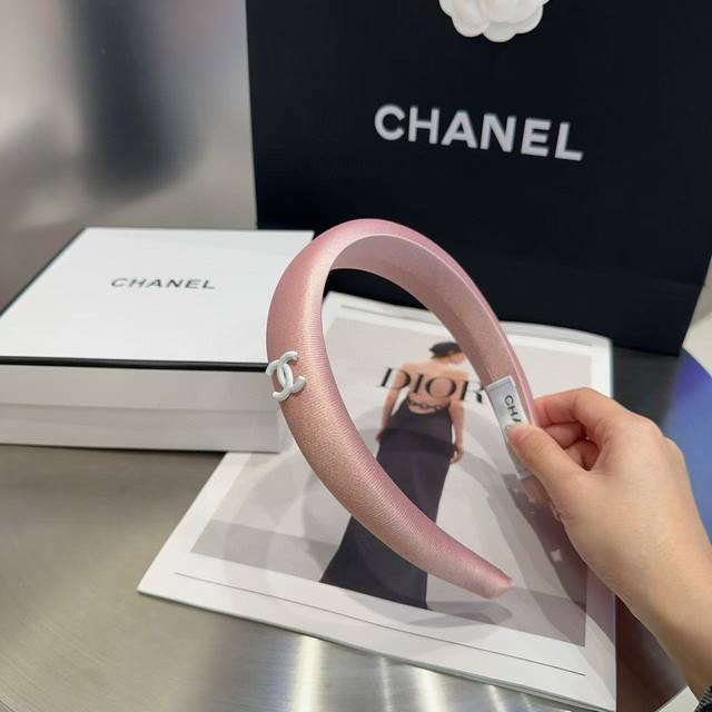 配包装盒 chanel 香奈儿 最新小香发箍 夏日小清新 简单实用 时尚潮流 小仙女必备