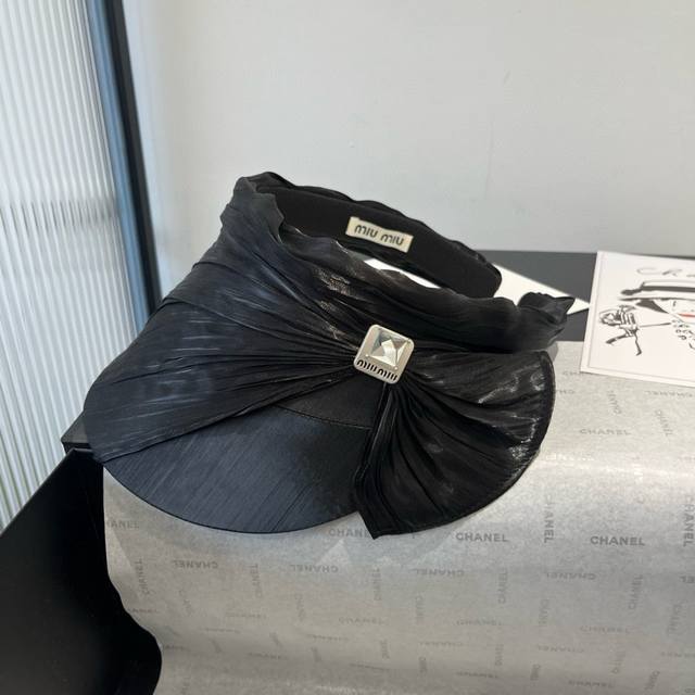 miumiu缪缪新款真丝发箍 蝴蝶结遮阳帽