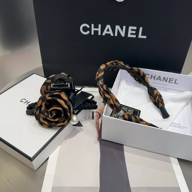 配包装盒 Fendi 芬迪 新款F发箍 复古气质美 简约百搭 小姐姐闭眼入