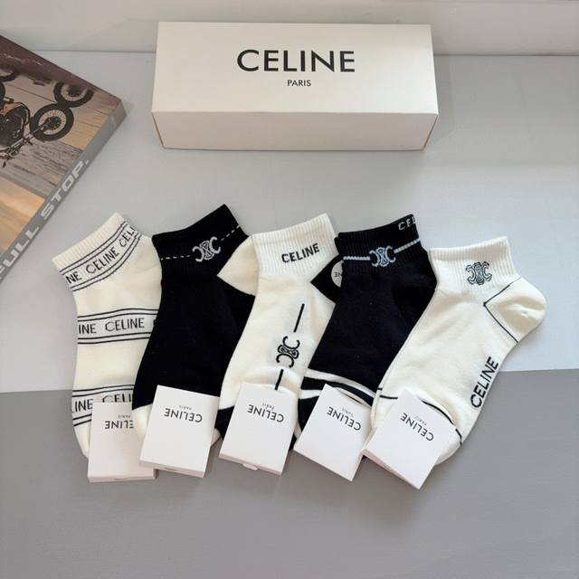 配包装 celine 赛琳 网红爆款发箍 佩戴舒适无压力 造型搭配必备 非常时尚百搭 女神必备 名媛范儿