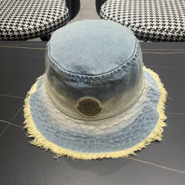 moncler蒙口2025春新款高品质牛仔渔夫帽 超仙 超火爆质感很赞 出街超好搭配 时尚潮流 快快入手哦