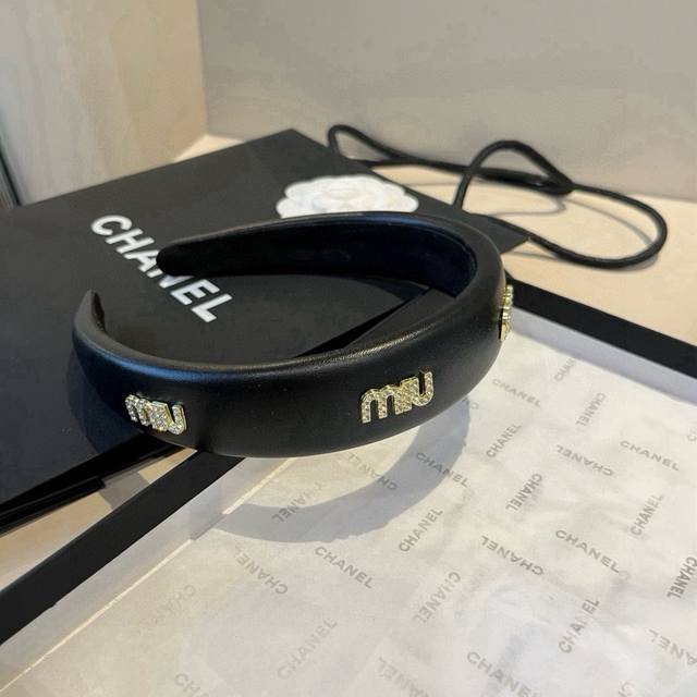miumiu新款发箍