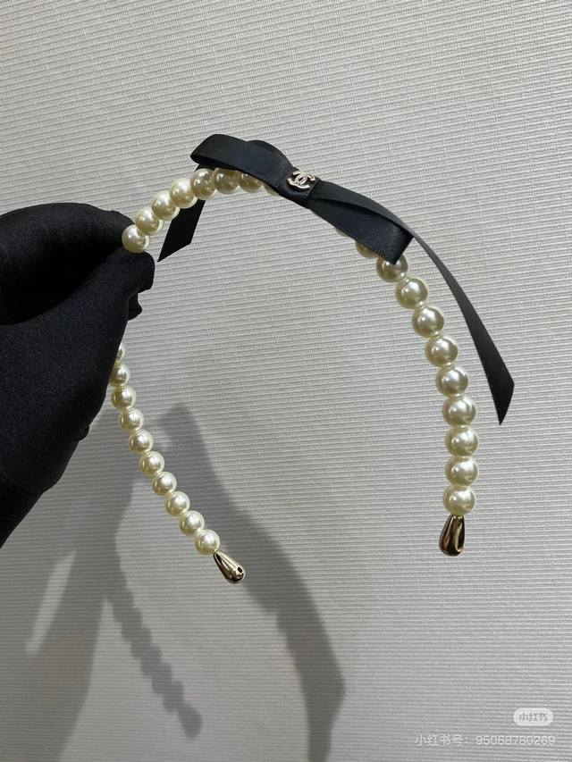 特 配专柜包装 chanel 香奈儿 最新官网同款发箍 小仙女入手 特殊材质 不嘞头 可盐可甜