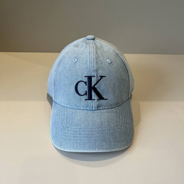 Calvin Klein Cklogo棒球帽 请认准高端品质市场唯一对版 小红书推荐 时尚百搭 众多明星都喜欢的一款 非常爆 非常火 非常好看