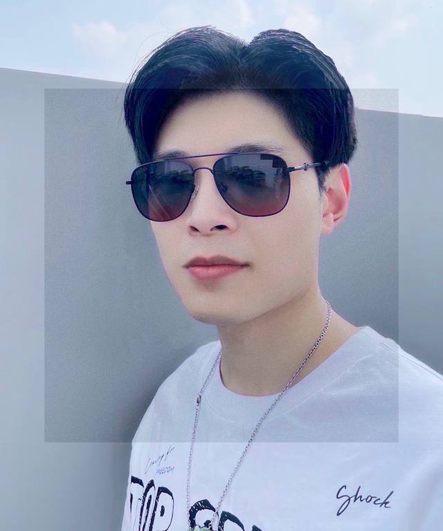 古奇Gucci 蜜蜂原单男士女士同款偏光太阳镜 金属合金镜框 双G蜜蜂Logo镜腿 看细节就知道大师手工制作设计 做工精致 高端大气 适合男女旅游出行 编号 8